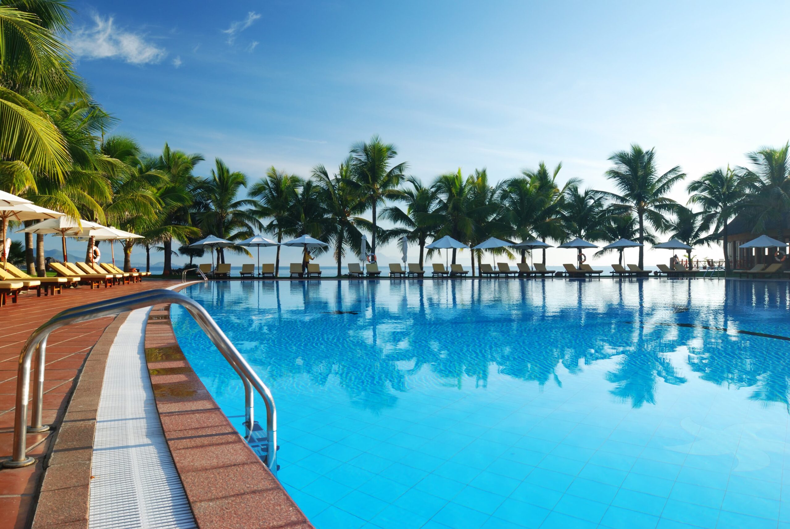 CHOOSING THE RIGHT FILTER MEDIA FOR YOUR POOL