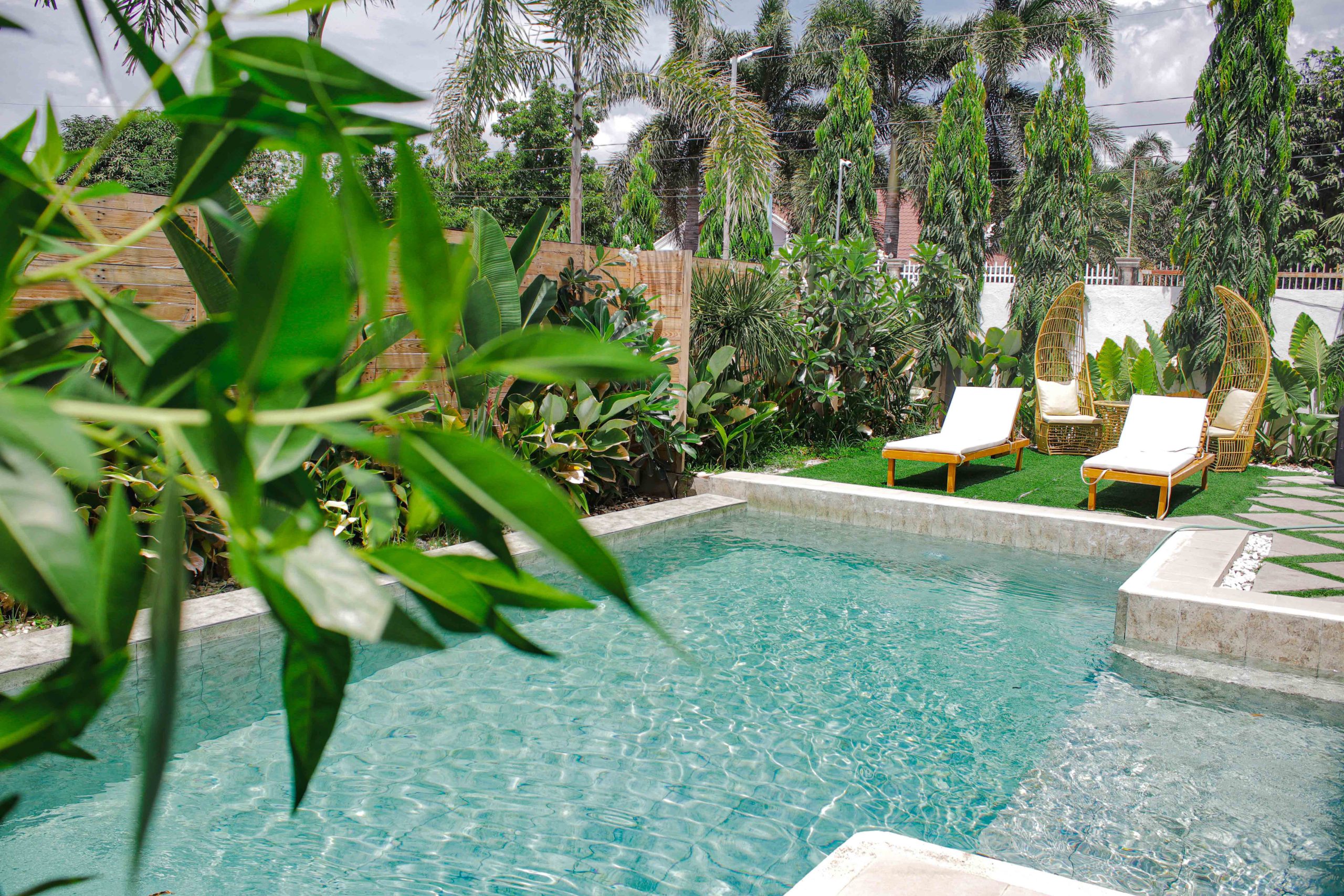 adrianne-tulod-v6FfAkySCA8-unsplash Photo For The Swimart Give Your Pool The Finishing Touch DIY Tips