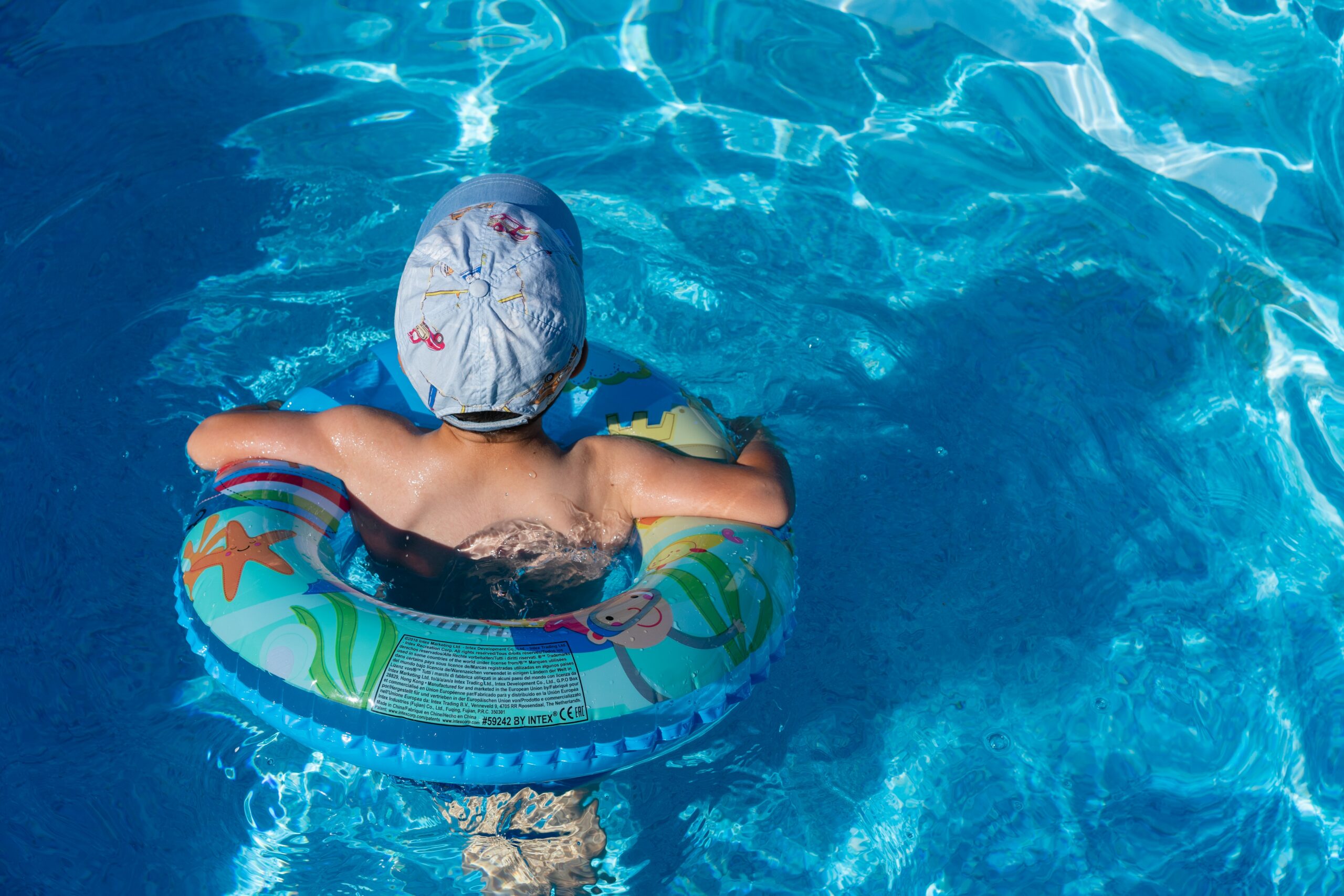 alexandr-podvalny-7kWD0Wnc59E-unsplash-scaled Photo for the article about A Healthy Attitude Towards Swim Safety Swimart DIY Tips.